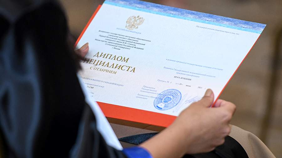 Где купить диплом фельдшера и стоит ли это делать